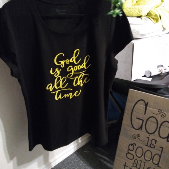 T shirts woman's , men, and children any size - Picture 6 of 8